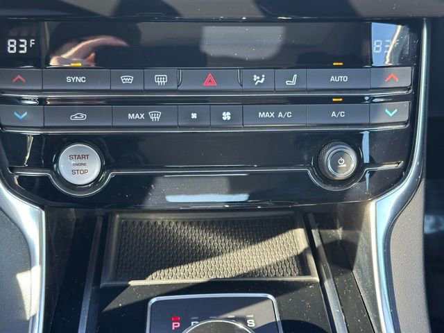 Used 2019 Jaguar XE Premium image 20