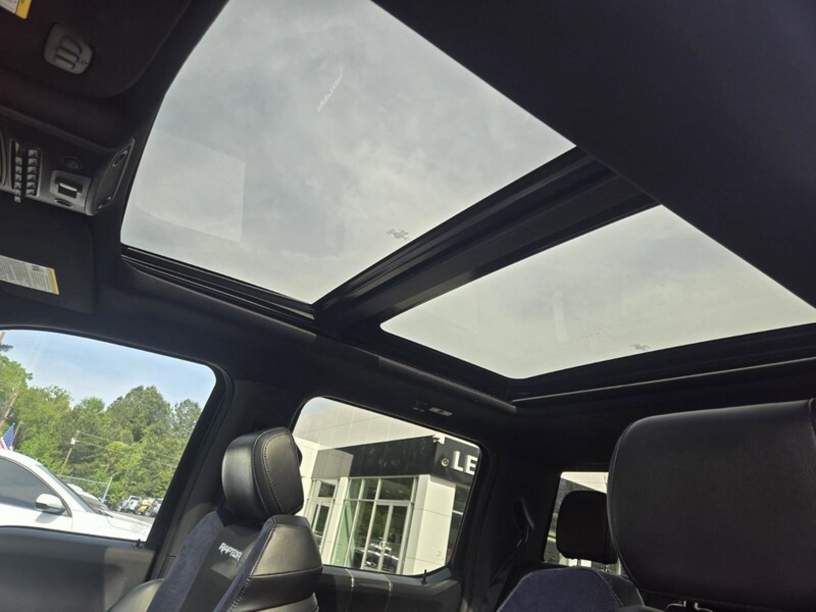 Used 2019 Ford F150 Raptor w/ Equipment Group 802A Luxury image 21