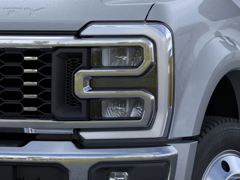 New 2026 Ford F450 Lariat image 18