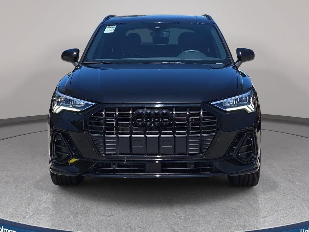 Used 2024 Audi Q3 2.0T Premium Plus w/ Premium Plus Package AWD/4WD image 3
