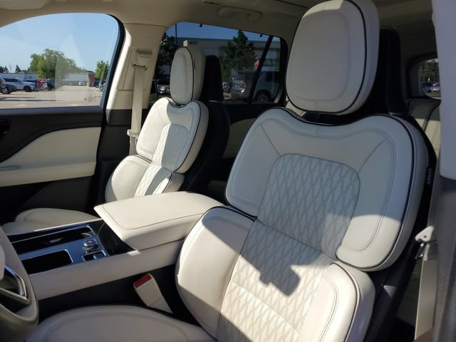 Used 2023 Lincoln Aviator Black Label w/ Dynamic Handling Package AWD/4WD image 10