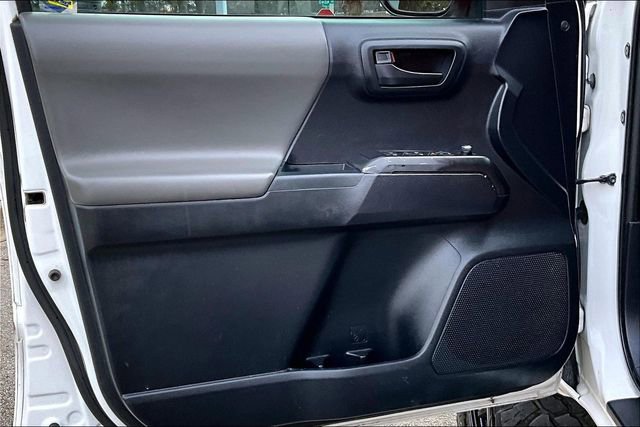 Used 2018 Toyota Tacoma SR5 image 17