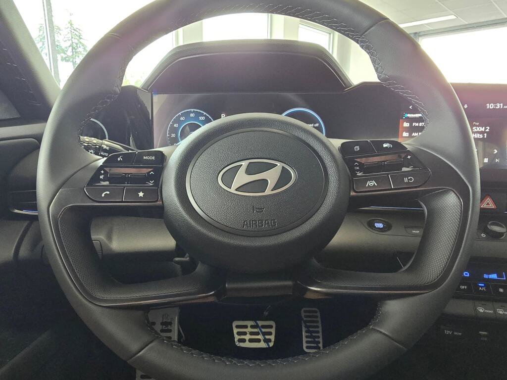 New 2026 Hyundai Elantra SEL FWD image 17