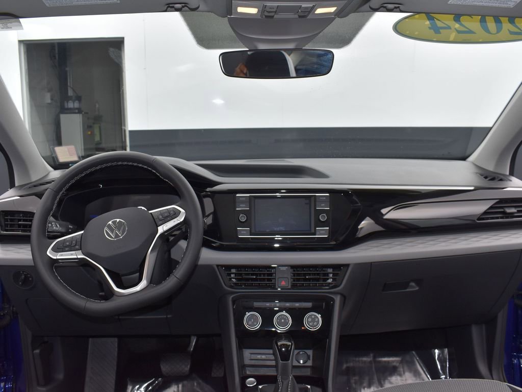 Used 2024 Volkswagen Taos S image 9
