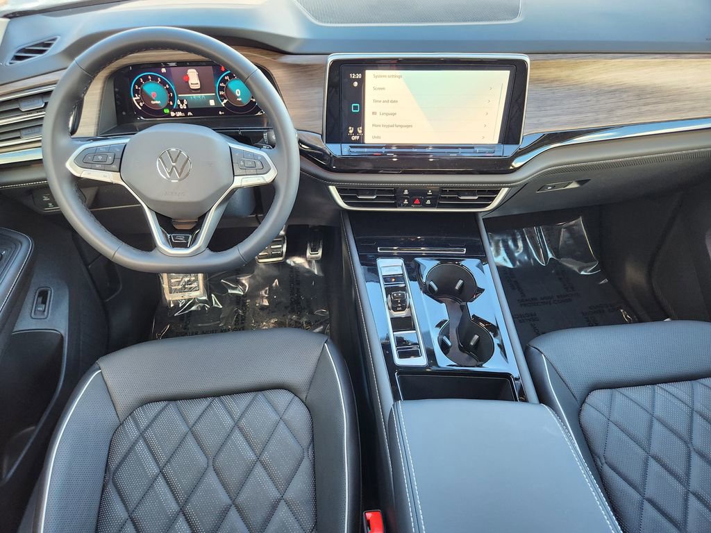 New 2026 Volkswagen Atlas SEL Premium R-Line image 2