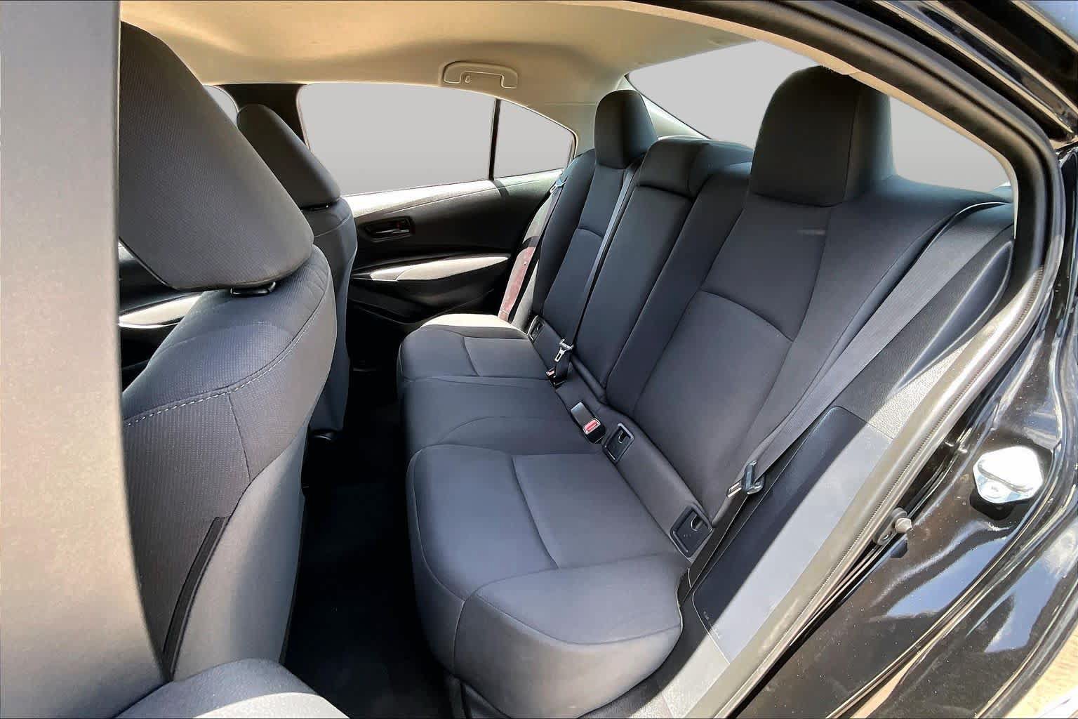 Used 2024 Toyota Corolla LE FWD image 20