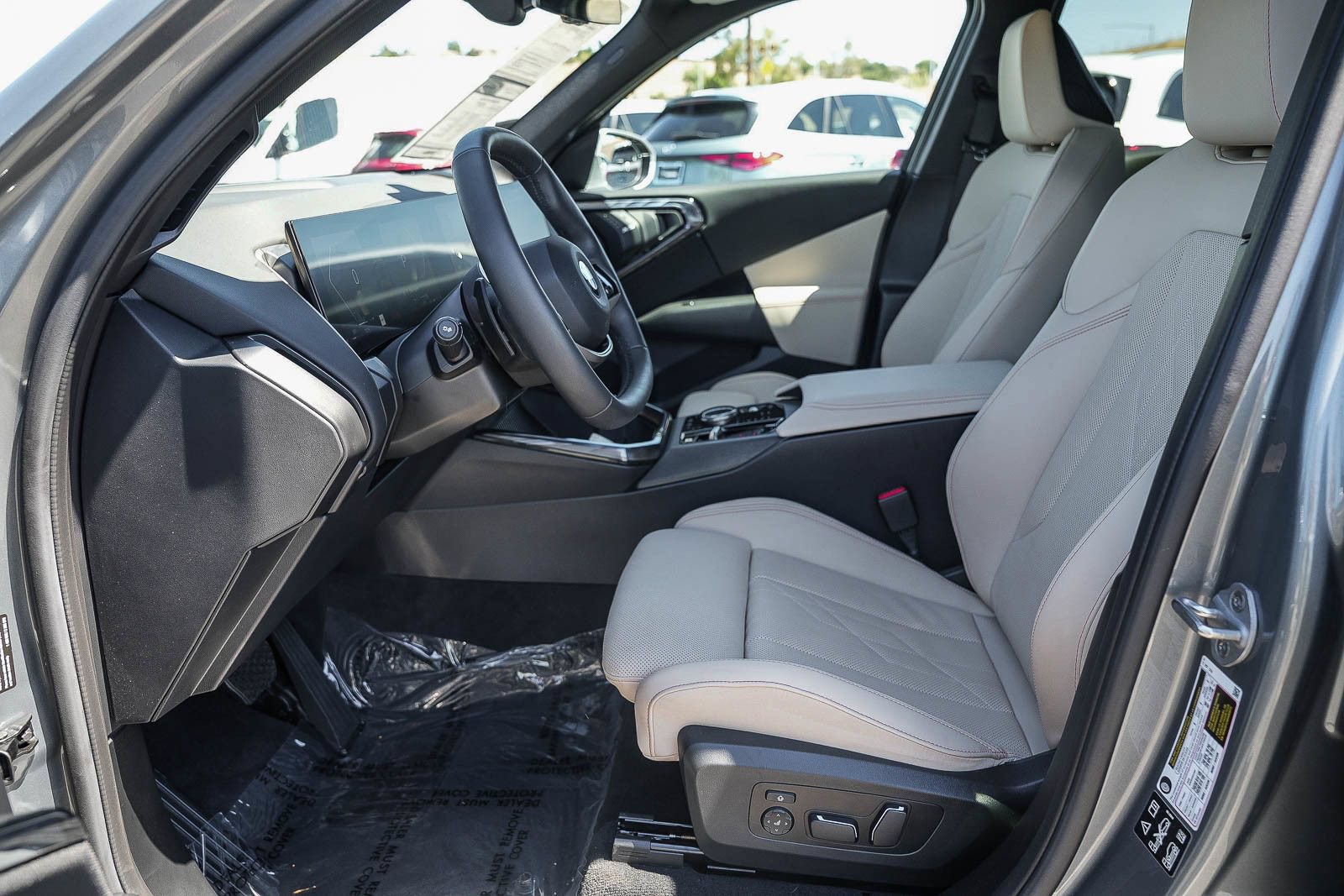 Used 2025 BMW X3 xDrive30i w/ Convenience Package AWD/4WD image 17