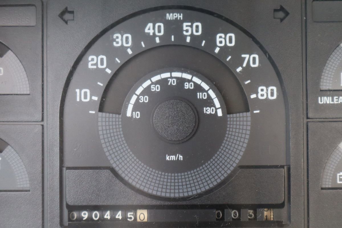 Used 1989 Chevrolet Silverado 2500 4x4 Regular Cab image 38