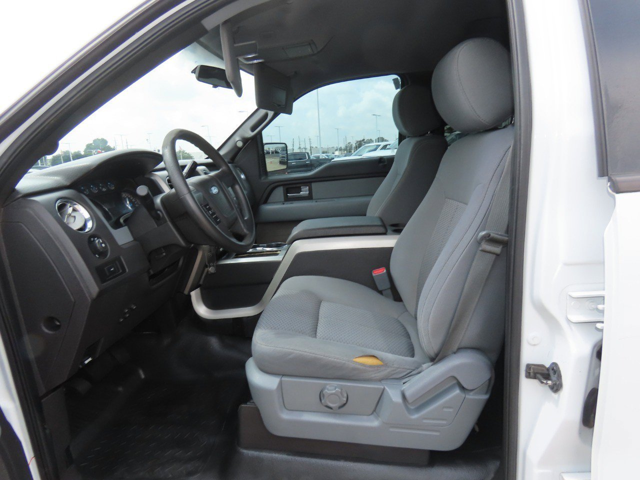 Used 2013 Ford F150 XLT w/ Trailer Tow Pkg AWD/4WD image 25