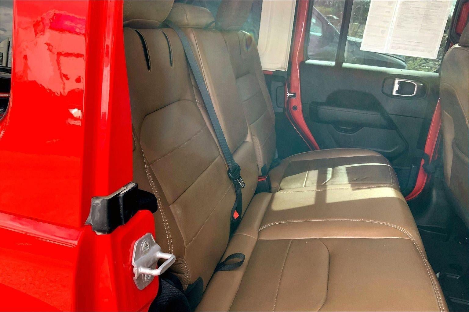Used 2022 Jeep Wrangler Unlimited Sahara image 23