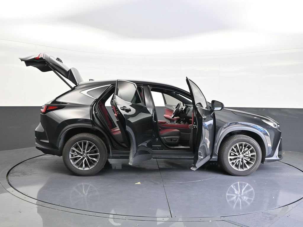 Used 2025 Lexus NX 350 AWD w/ Accessory Package (Z2) image 18