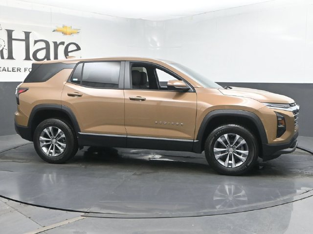 New 2027 Chevrolet Equinox LT w/ LPO, Floor Liner Package FWD image 27