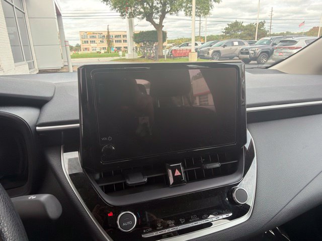Used 2026 Toyota Corolla LE FWD image 7