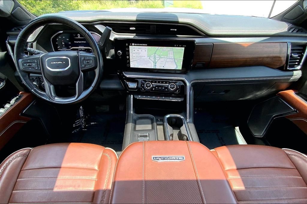 Used 2024 GMC Sierra 2500 Denali Ultimate w/ Max Trailering Package AWD/4WD image 15