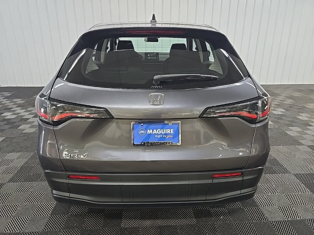 Used 2023 Honda HR-V LX image 11