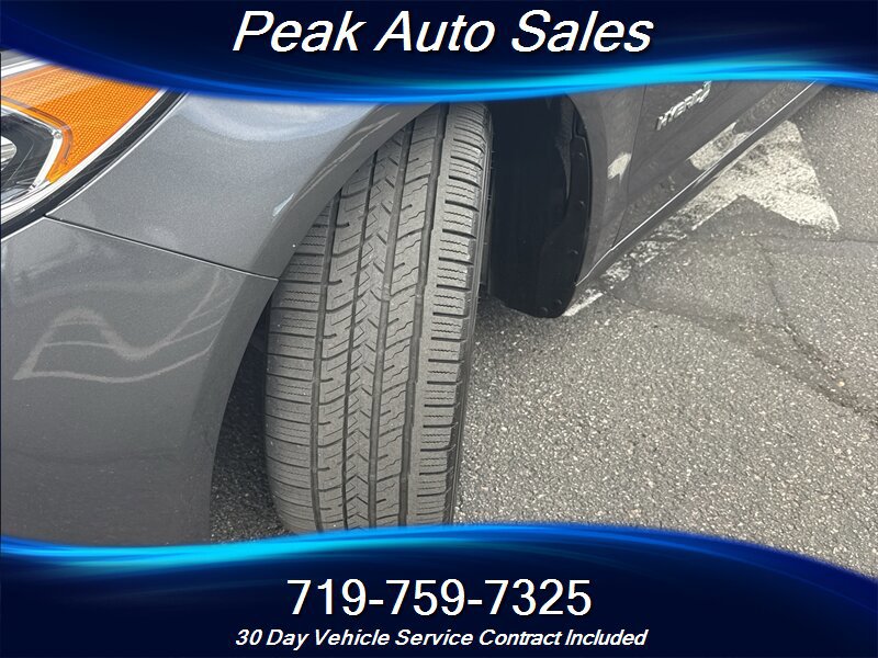 Used 2018 Ford Fusion SE w/ Equipment Group 602A FWD image 38