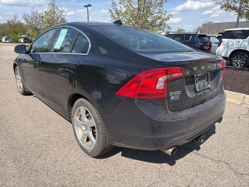 Used 2012 Volvo S60 T5 w/ Climate Pkg FWD image 3
