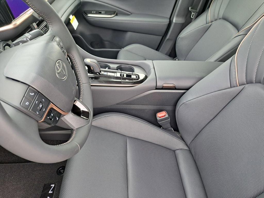 New 2026 Toyota Crown Platinum AWD/4WD image 17