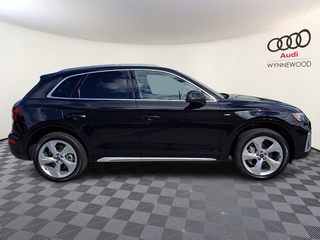 Used 2023 Audi Q5 2.0T Premium Plus w/ Premium Plus Package AWD/4WD image 7