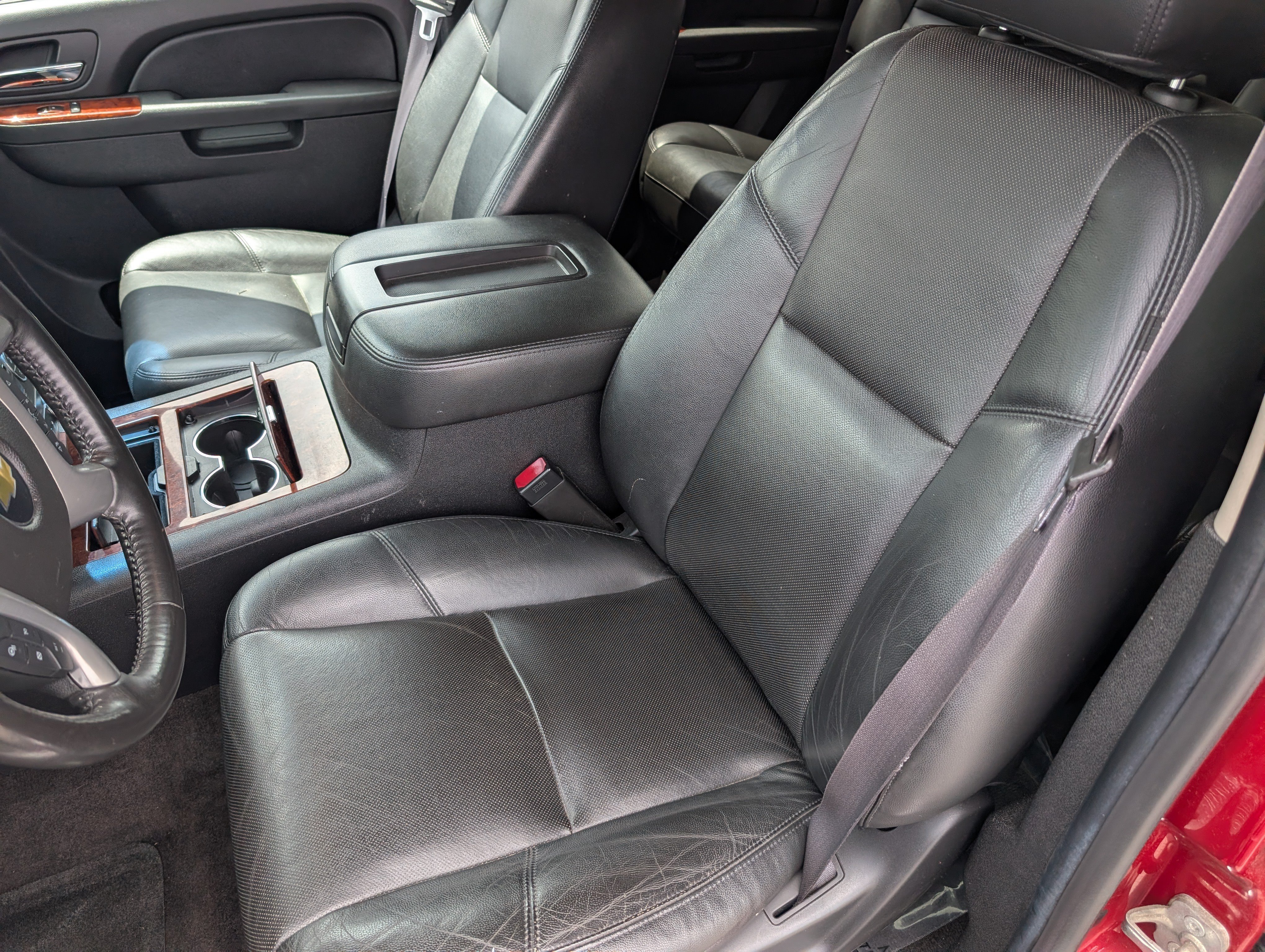 Used 2014 Chevrolet Tahoe LTZ AWD/4WD image 11