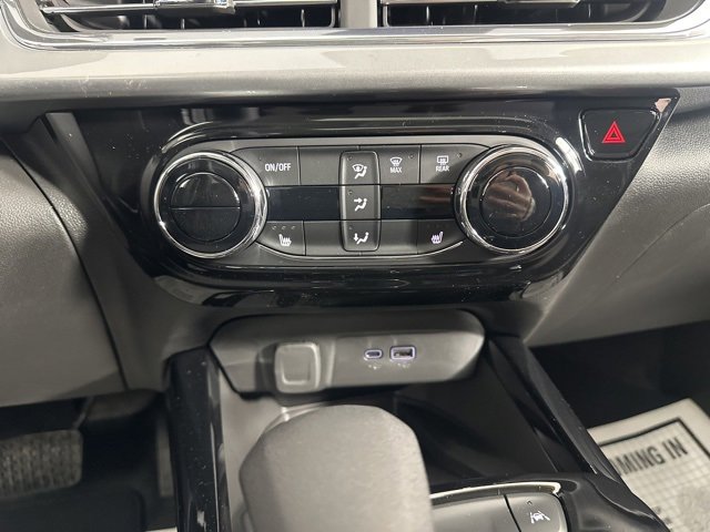 New 2026 Chevrolet Trax LT w/ Sunroof Package image 20