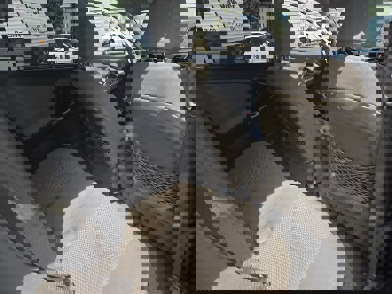 Used 2006 Toyota RAV4 Limited image 14