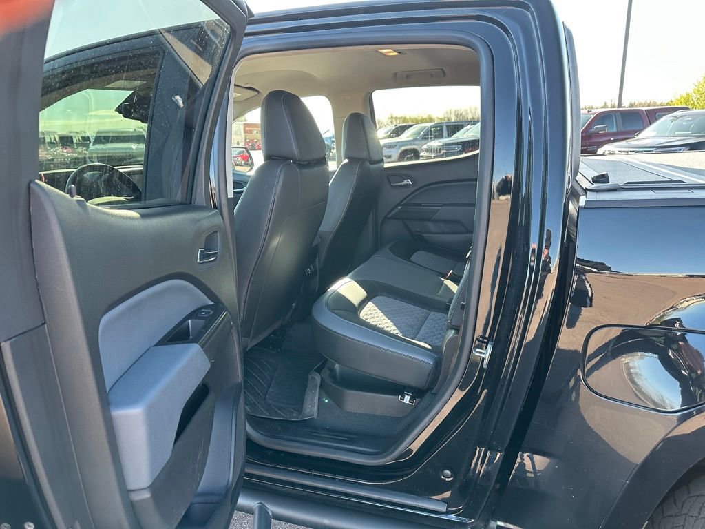 Used 2022 Chevrolet Colorado Z71 w/ Z71 Midnight Edition AWD/4WD image 20