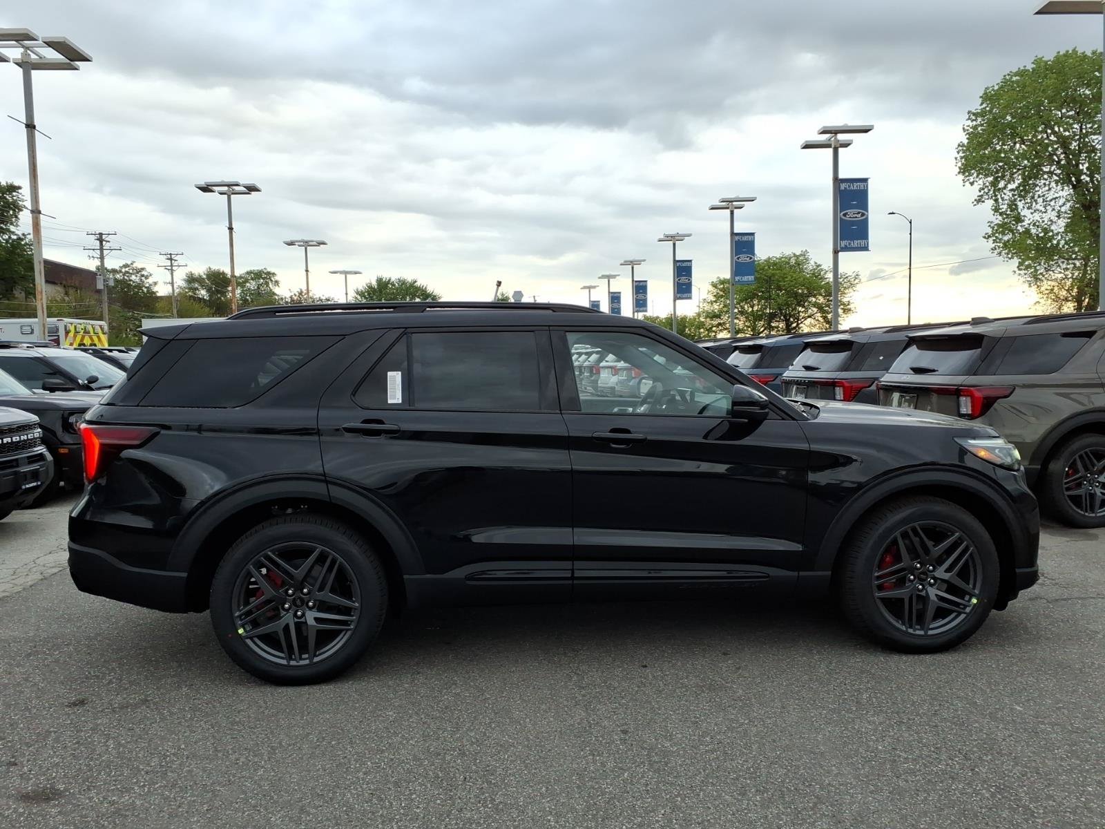 New 2026 Ford Explorer ST w/ Sun And Sound Package AWD/4WD image 2