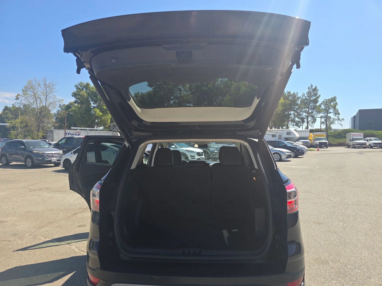 Used 2018 Ford Escape SEL FWD image 13