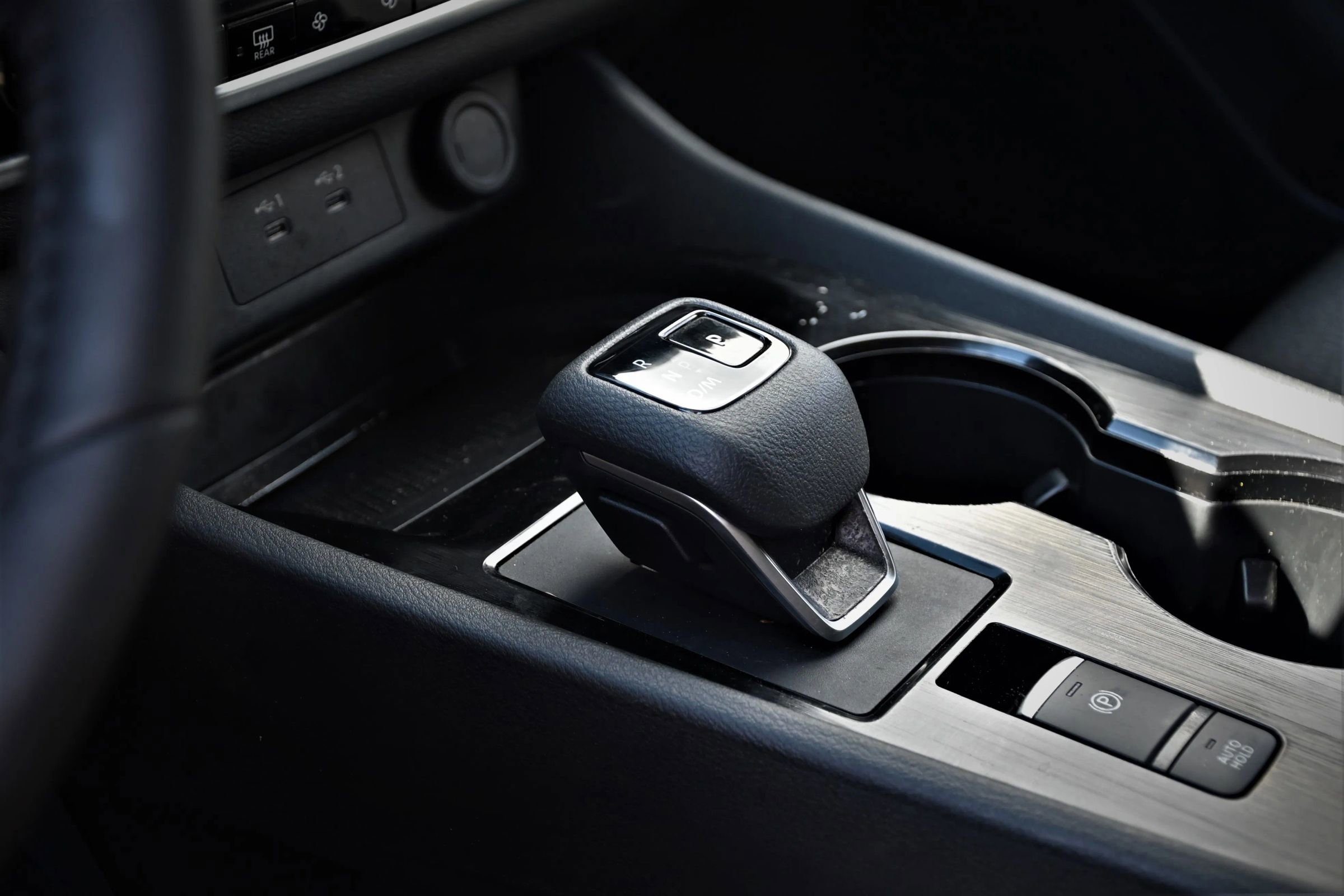 Used 2025 Nissan Rogue SV image 12