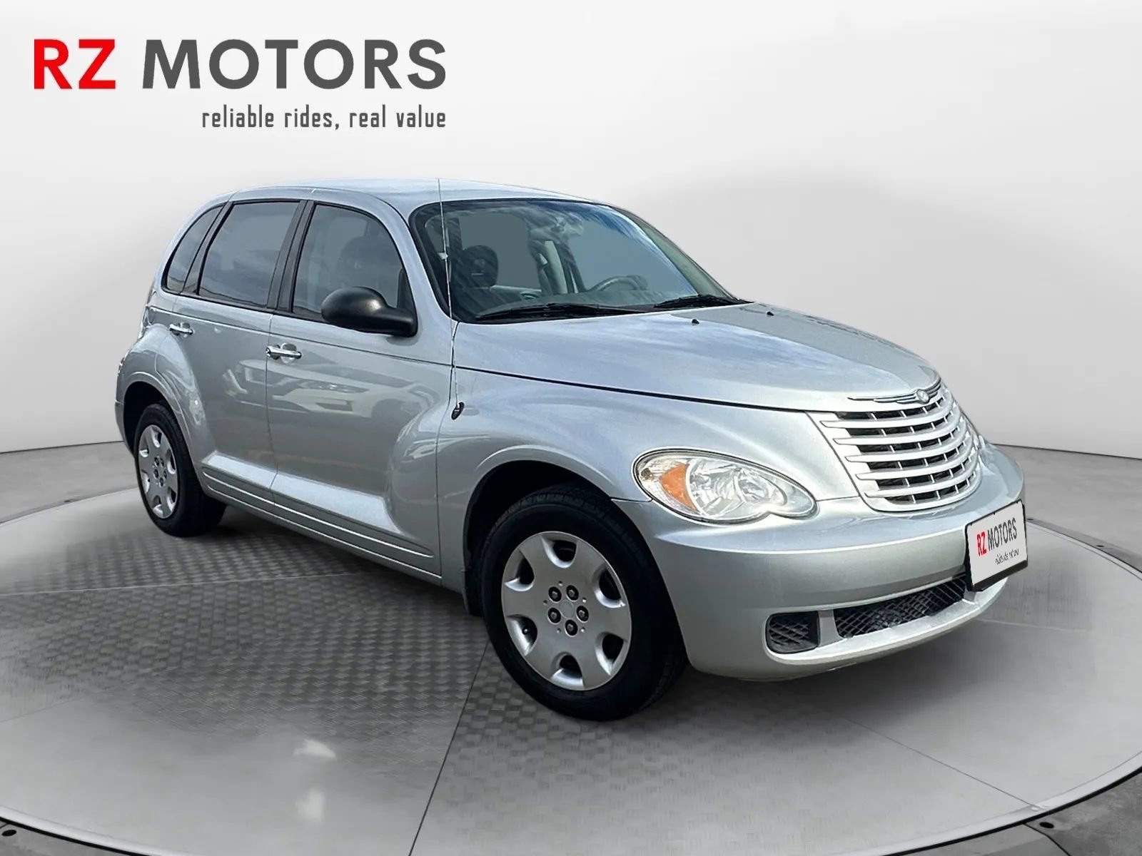 Used 2009 Chrysler PT Cruiser FWD image 7