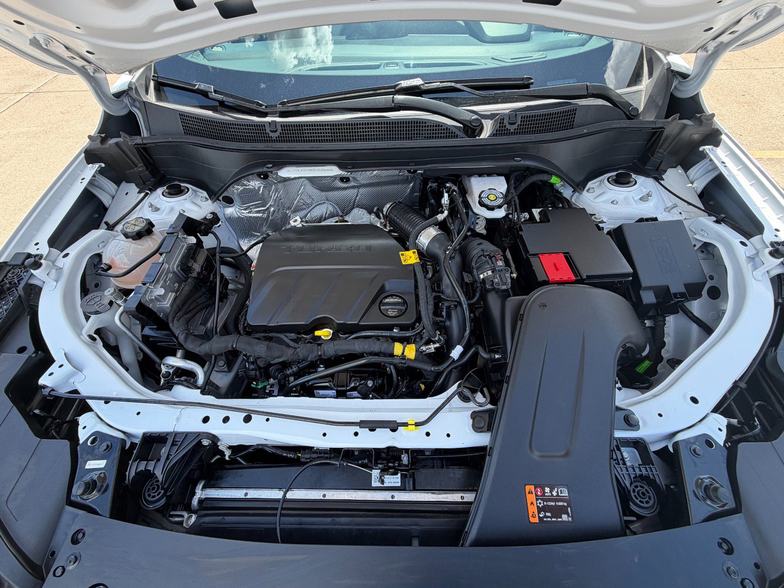 Certified 2025 Chevrolet Trax LS FWD image 12