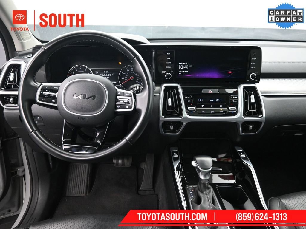 Used 2022 Kia Sorento SX image 11