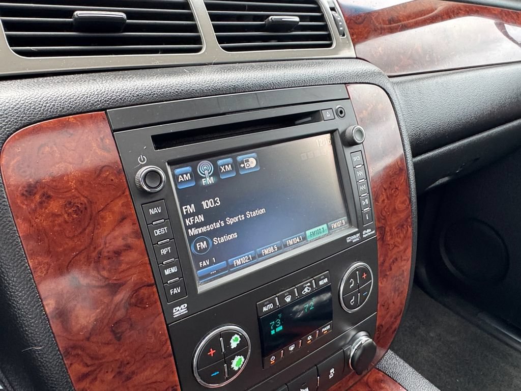 Used 2013 Chevrolet Suburban LTZ AWD/4WD image 29