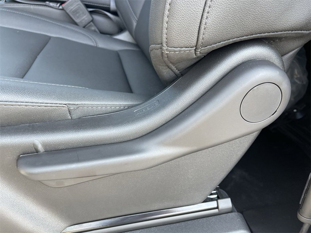 New 2025 Chevrolet Silverado 3500 W/T image 8