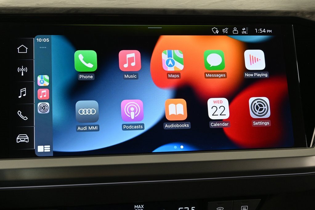 Used 2024 Audi Q4 e-tron Premium image 13