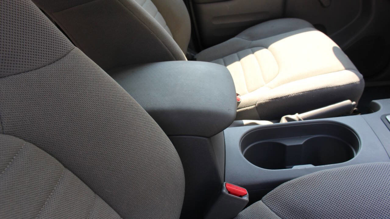 Used 2018 Nissan Frontier S image 37