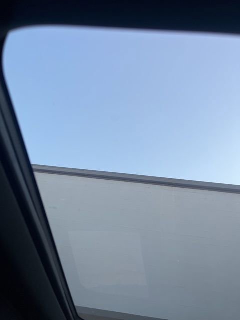 Used 2023 GMC Yukon XL SLT w/ SLT Premium Package image 14