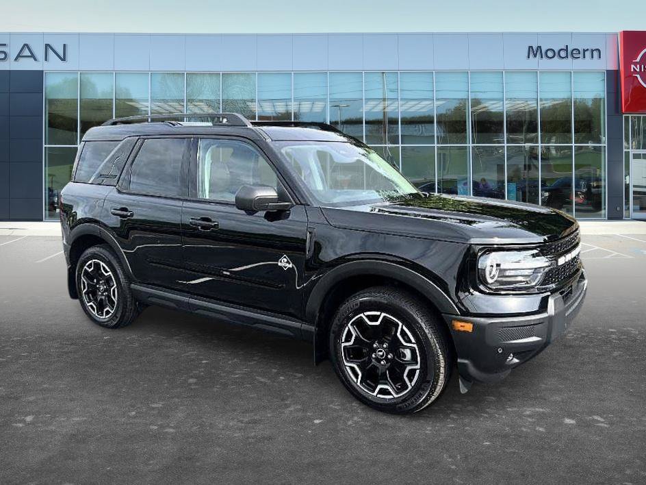 Used 2025 Ford Bronco Sport Outer Banks w/ Outer Banks Tech Package+ AWD/4WD image 3