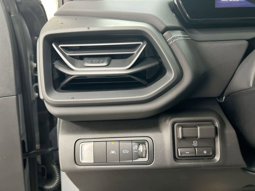 New 2026 Chevrolet Silverado EV LT AWD/4WD image 18