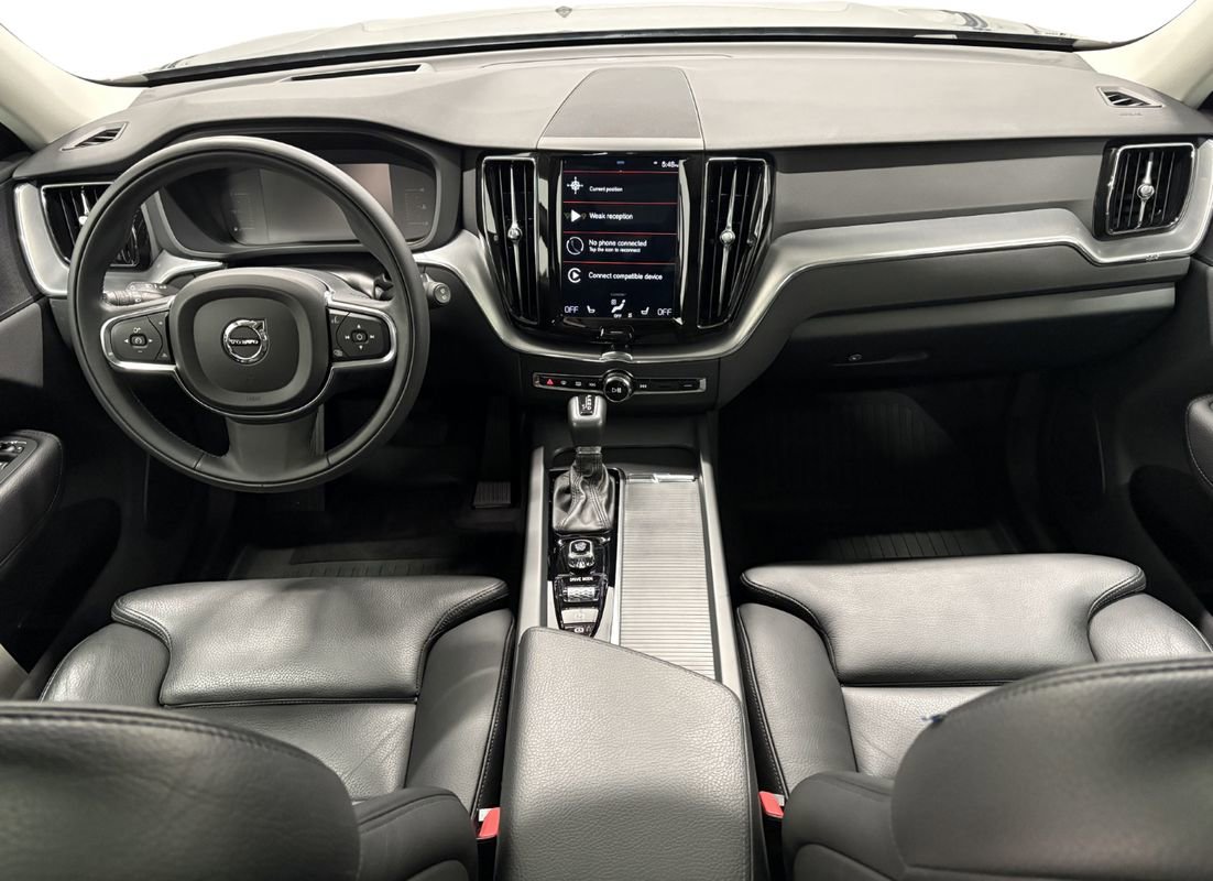 Used 2019 Volvo XC60 T5 Momentum w/ Advanced Package AWD/4WD image 18