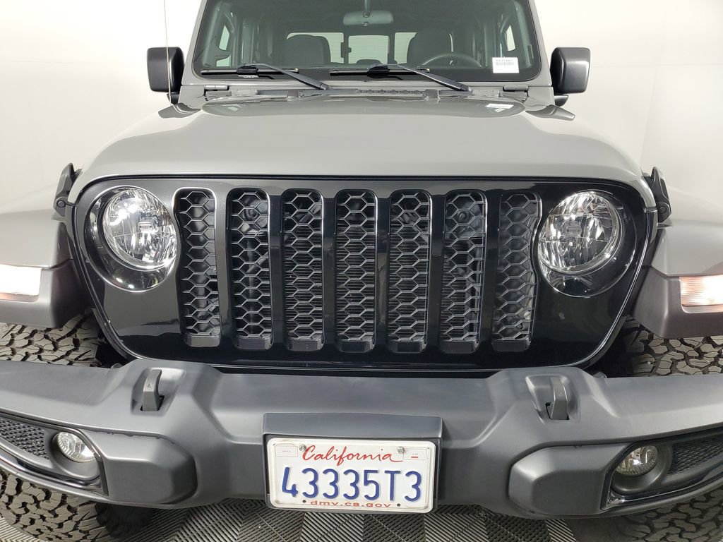 Used 2023 Jeep Gladiator Willys image 10