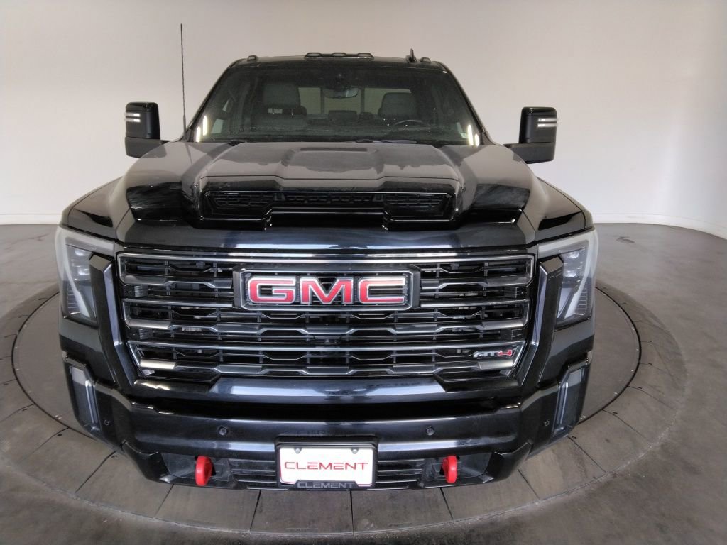Used 2024 GMC Sierra 2500 AT4 w/ AT4 Premium Plus Package image 3