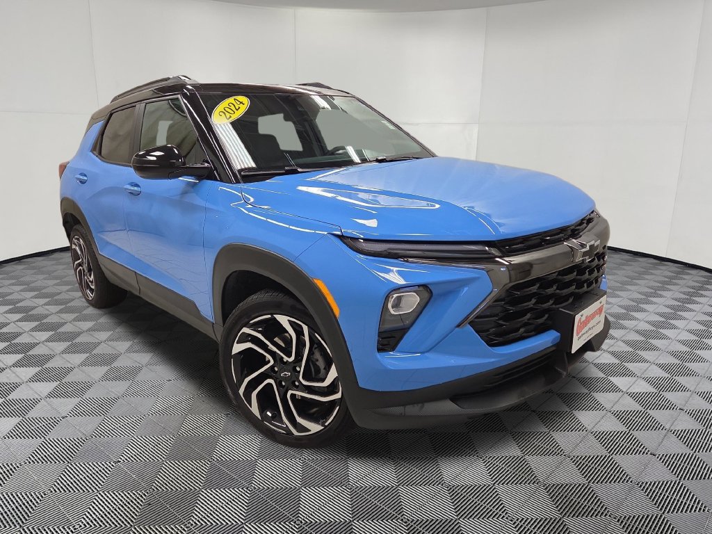Used 2024 Chevrolet TrailBlazer RS w/ Driver Confidence Package AWD/4WD image 3