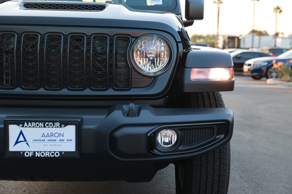New 2026 Jeep Gladiator Sport AWD/4WD image 5