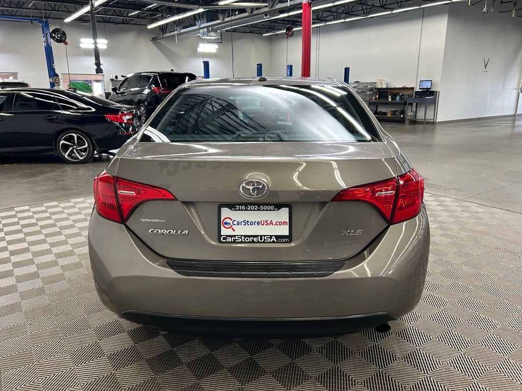Used 2018 Toyota Corolla XLE w/ Carpet Mat Package (TMS) FWD image 6