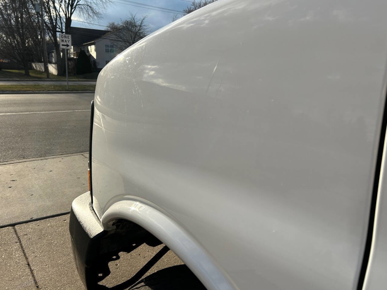 Used 2016 GMC Savana 3500 image 11