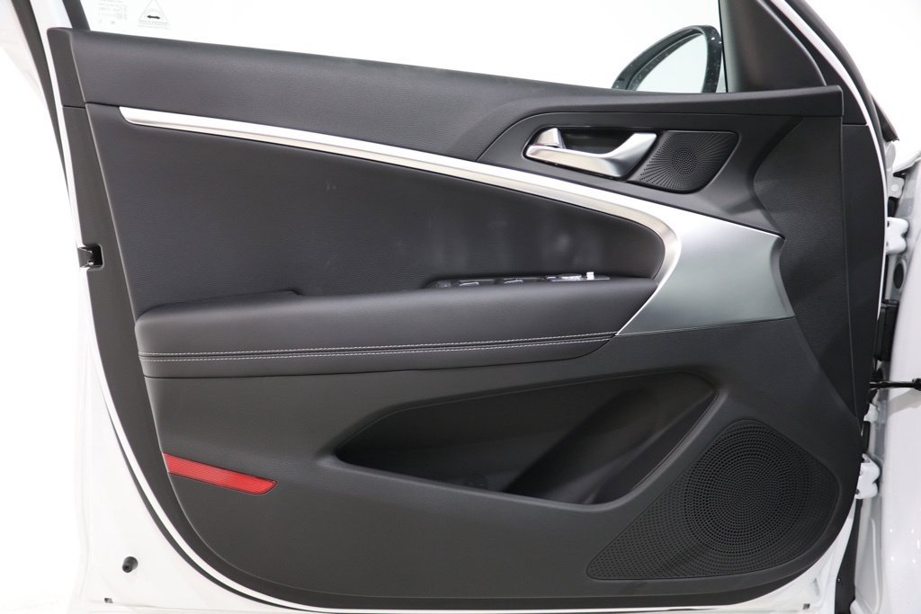 New 2026 Genesis G70 2.5T AWD/4WD image 17