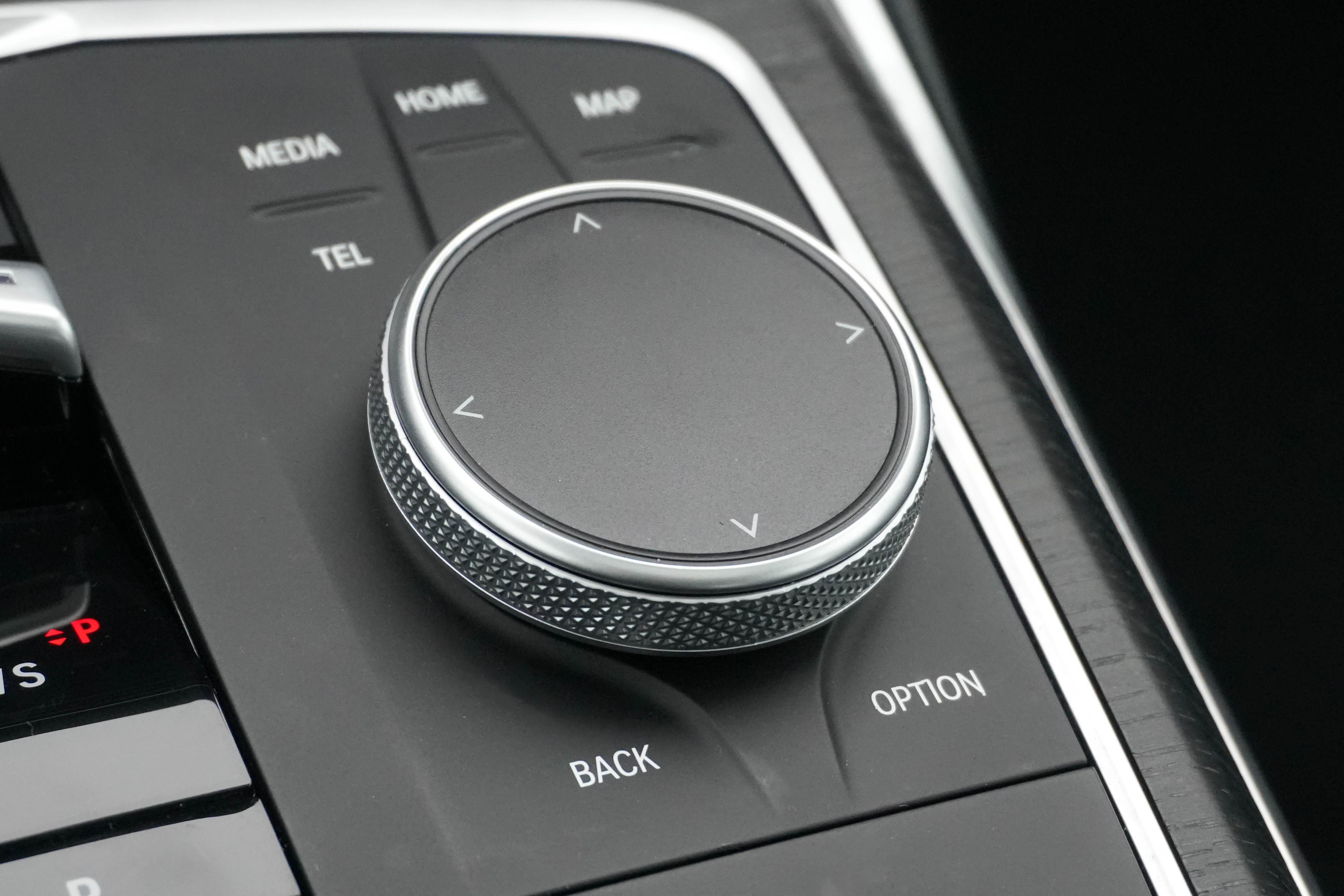 Certified 2025 BMW 330i Sedan image 28