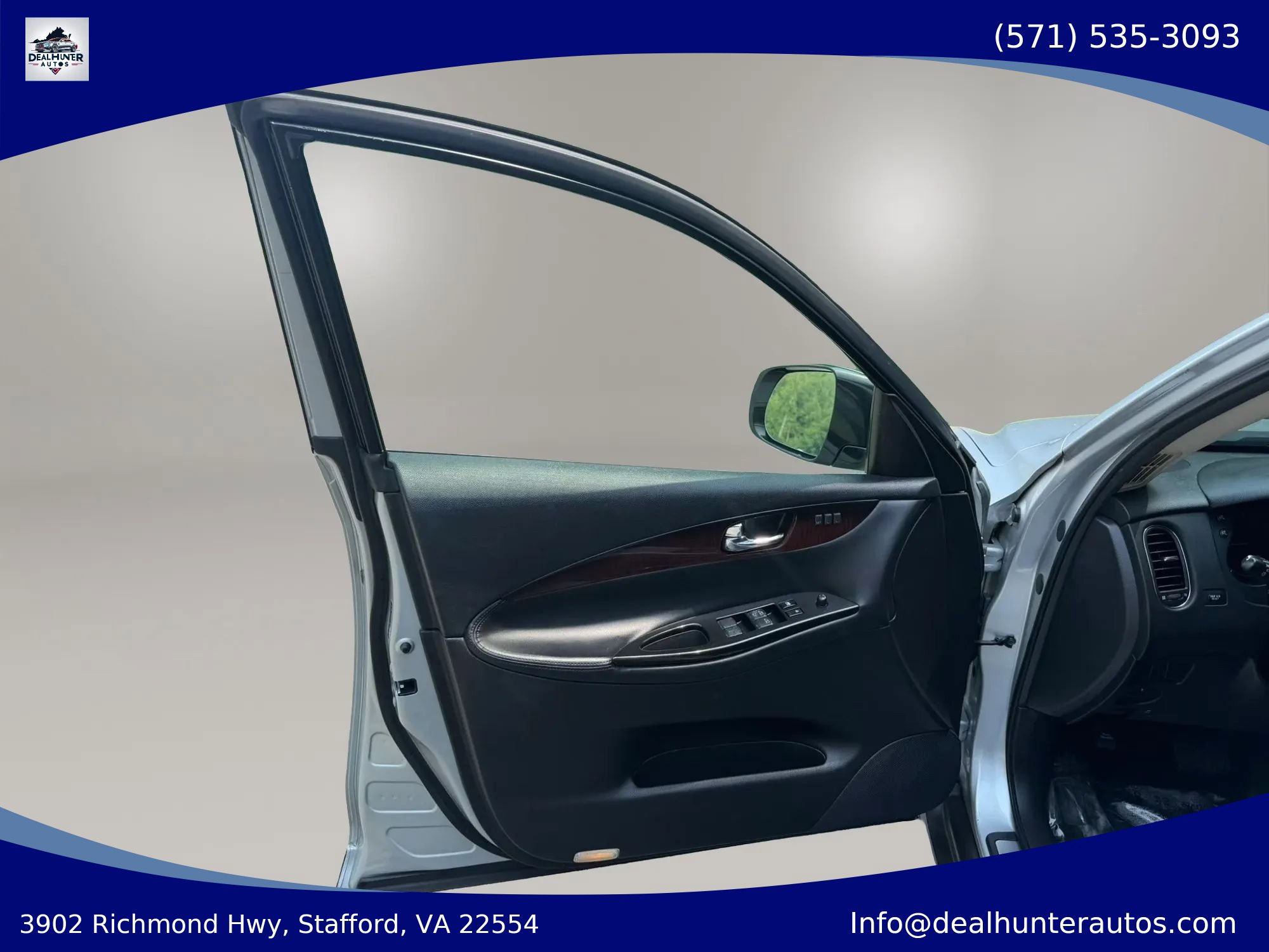 Used 2017 INFINITI QX50 2WD w/ Premium Plus Package image 20